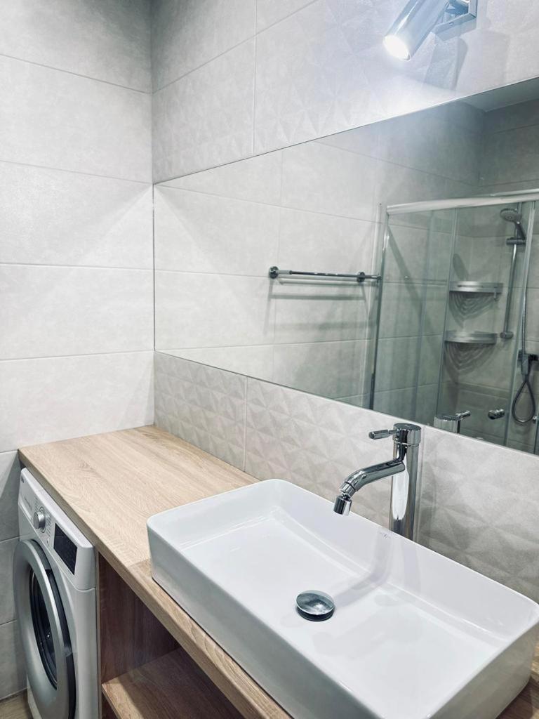 Spij W Kudowie Apartament I Pokoje Goscinne Кудова-Здруй Экстерьер фото